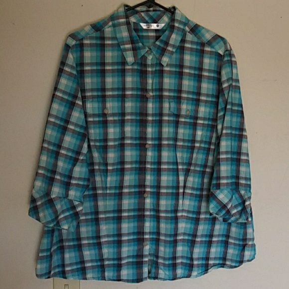 Quarter sleeve button down - Picture 1 of 2